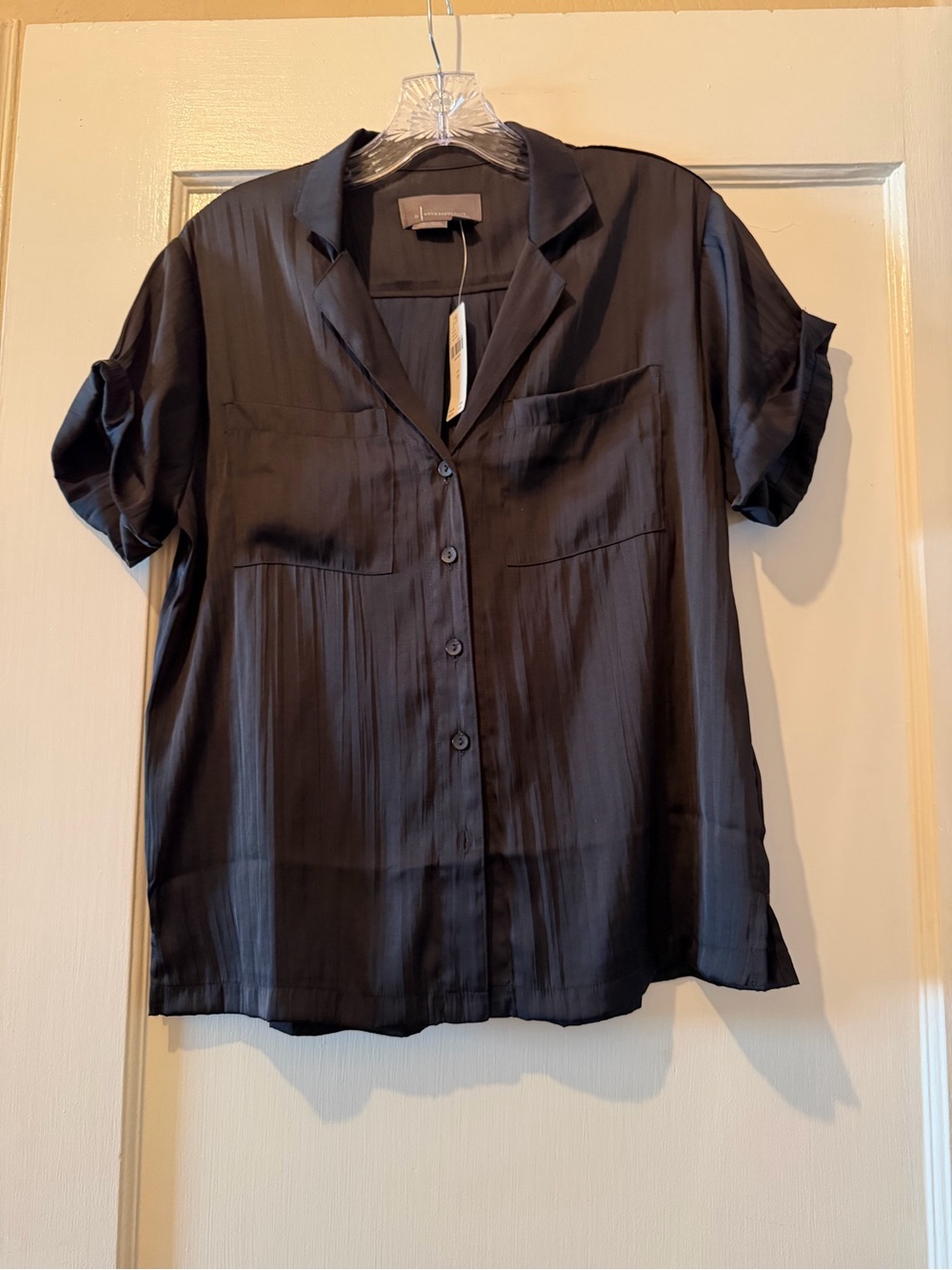 Black Short Sleeve Button-Front Shirt